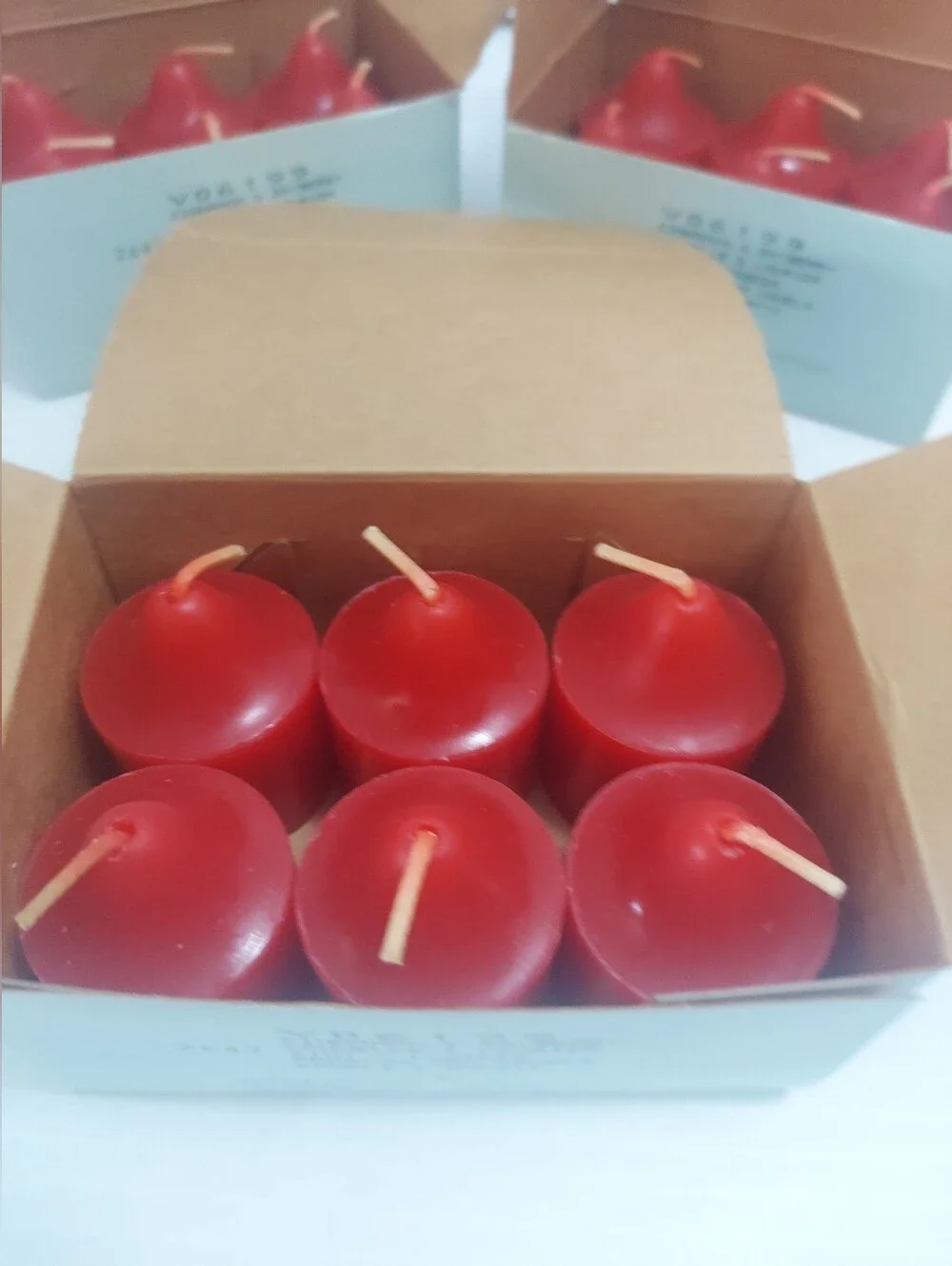 18 NEW Partylite Cinnamon and bayberry V06199 Votive Candles NEW IN BOXES